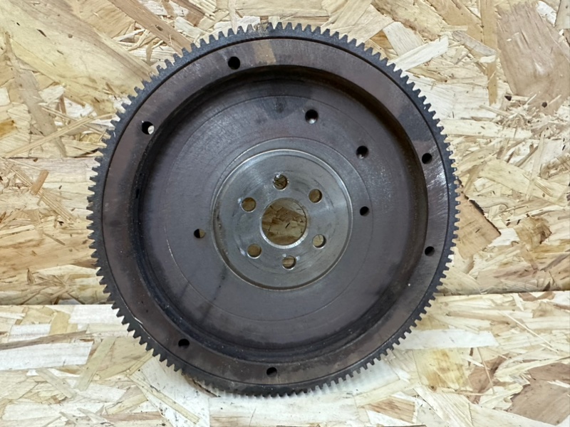 Маховик, 1000 рублей, Москва