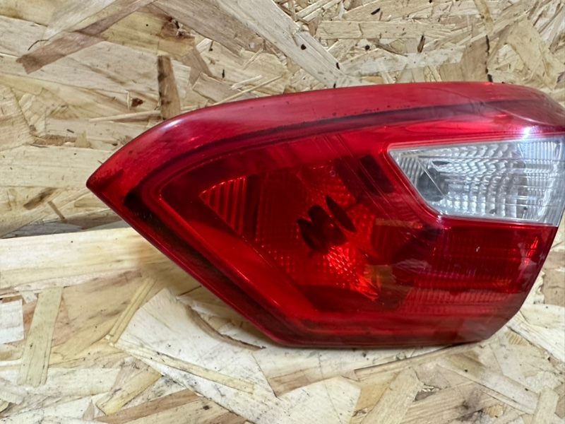 Фонарь задний правый, 2000 рублей, Москва