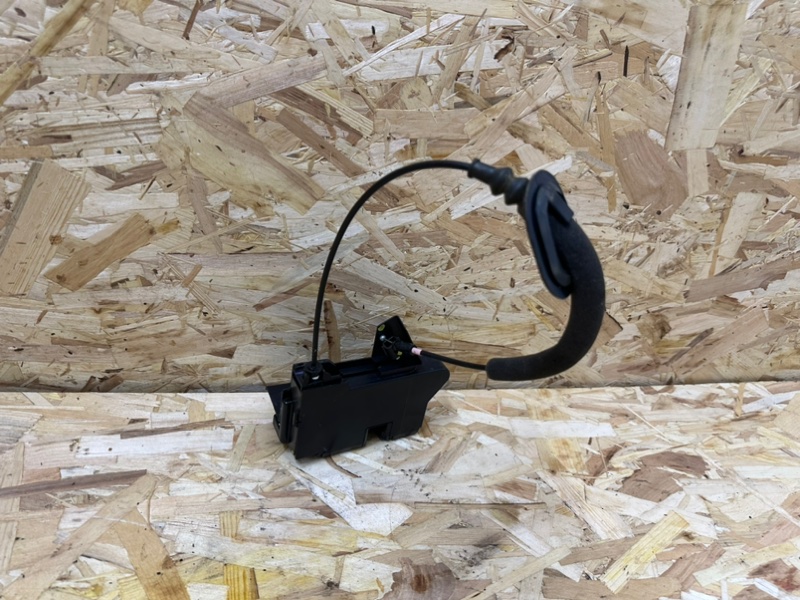 Замок двери передней правой, 2000 рублей, Москва