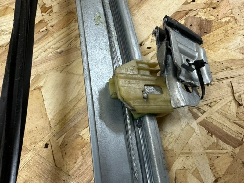 Стеклоподъемник передний, 2500 рублей, Москва