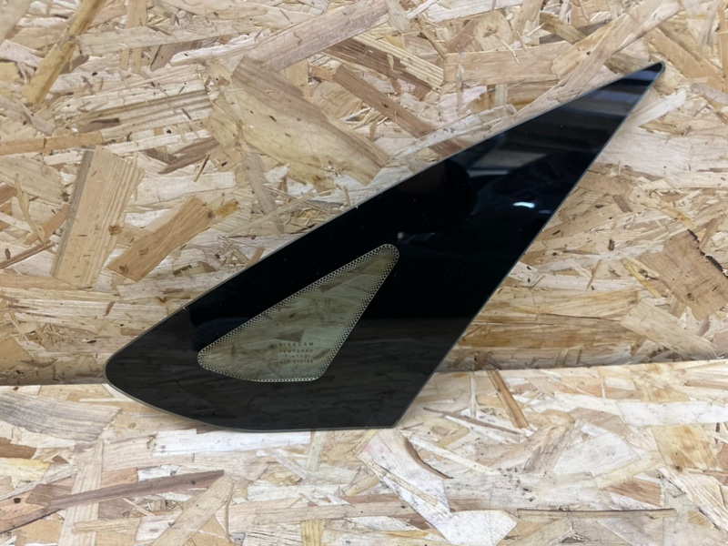 Стекло глухое зад. правое, 1000 рублей, Москва