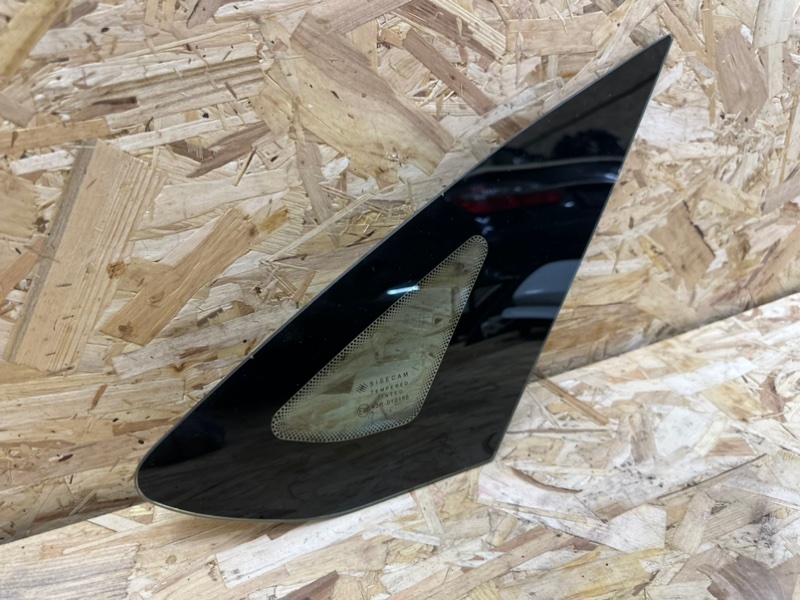 Стекло глухое зад. правое, 1000 рублей, Москва