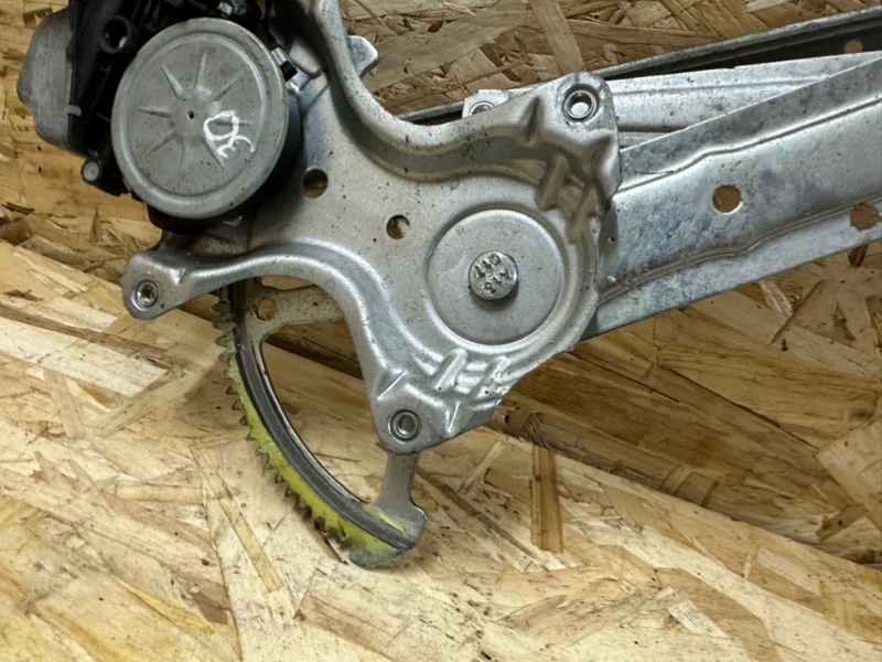 Стеклоподъемник передний, 3000 рублей, Москва