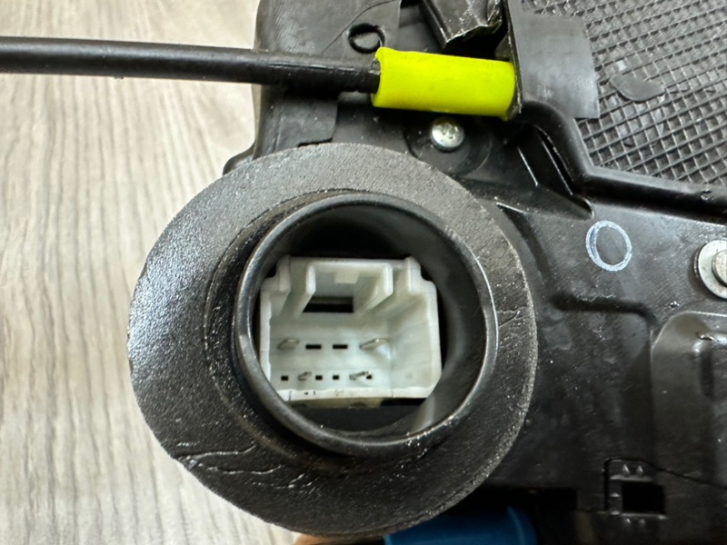 Замок двери задней правой, 1500 рублей, Москва