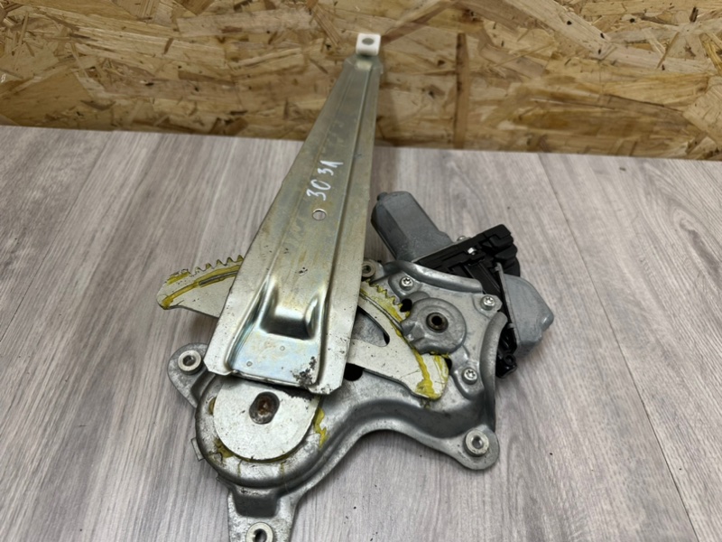 Стеклоподъемник задний, 2500 рублей, Москва