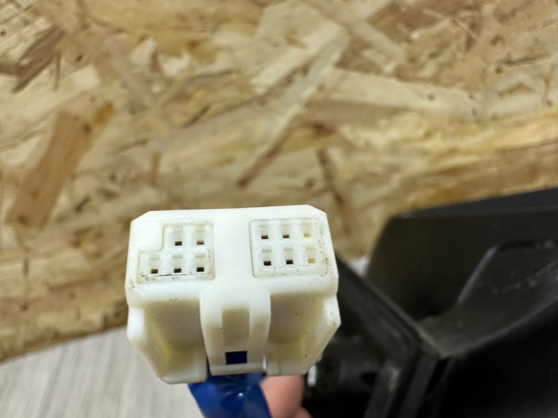 Зеркало правое, 15000 рублей, Москва