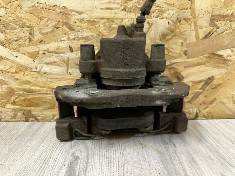 Суппорт тормозной передний правый, 1000 рублей, Москва