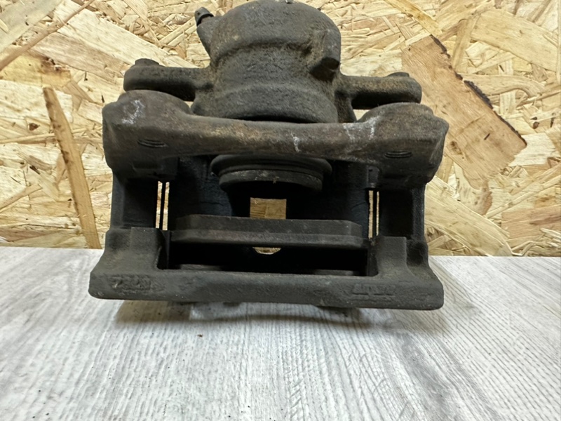 Суппорт тормозной передний левый, 1500 рублей, Москва