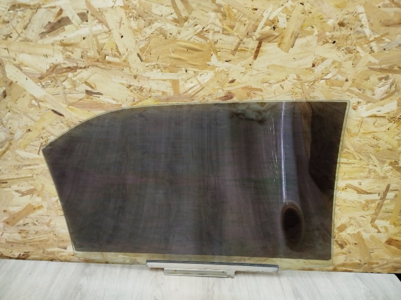 Стекло двери задней левой, 2500 рублей, Москва