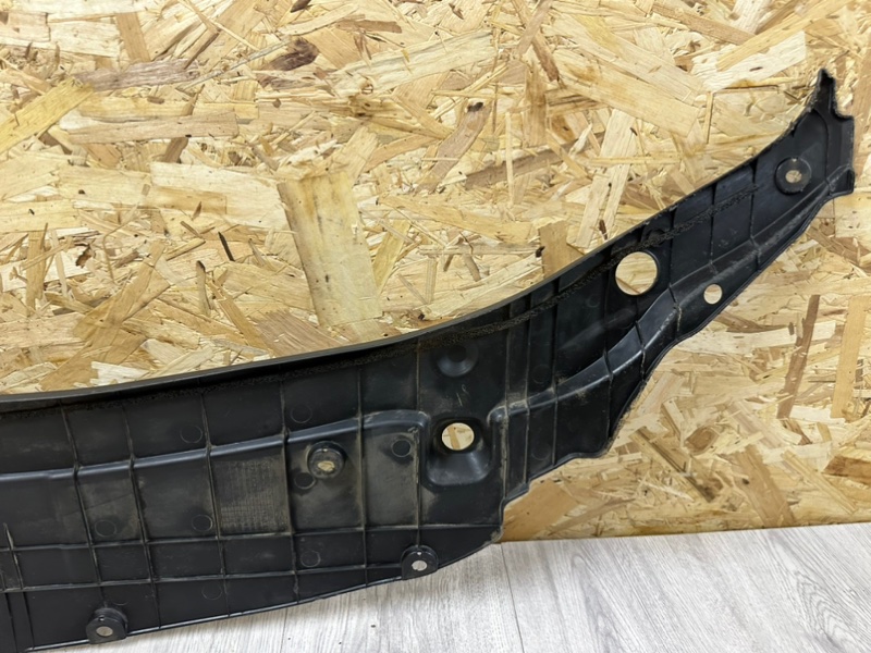 Кожух замка капота, 5000 рублей, Москва