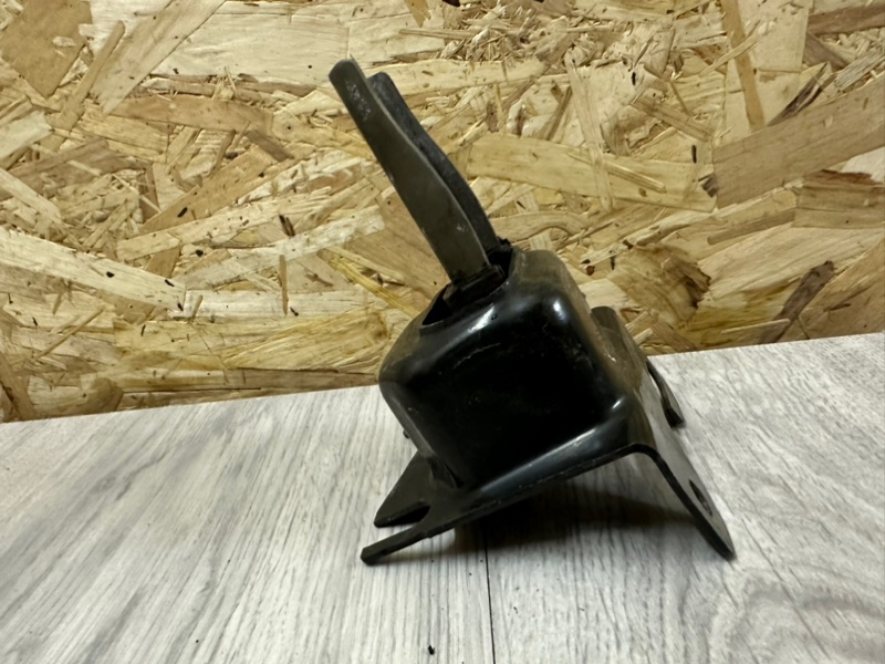 Опора двигателя, 800 рублей, Москва