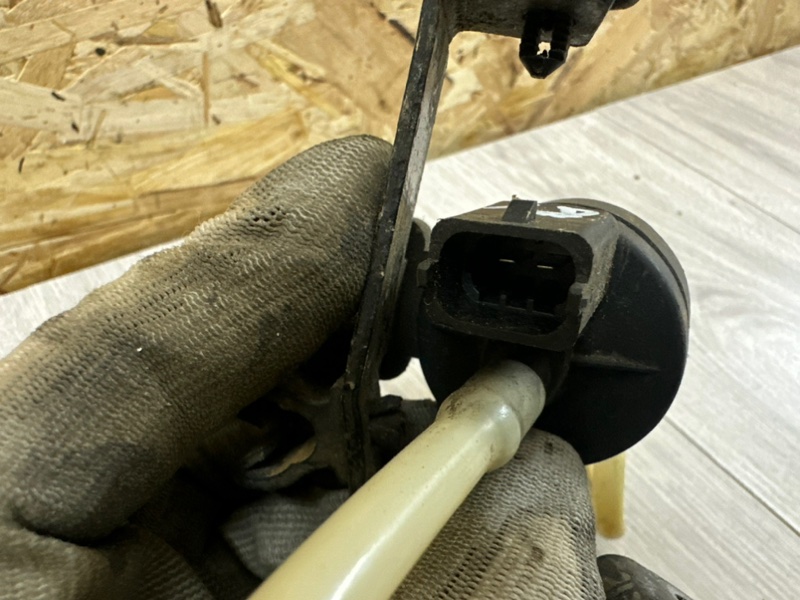 Клапан вентиляции топливного бака, 800 рублей, Москва