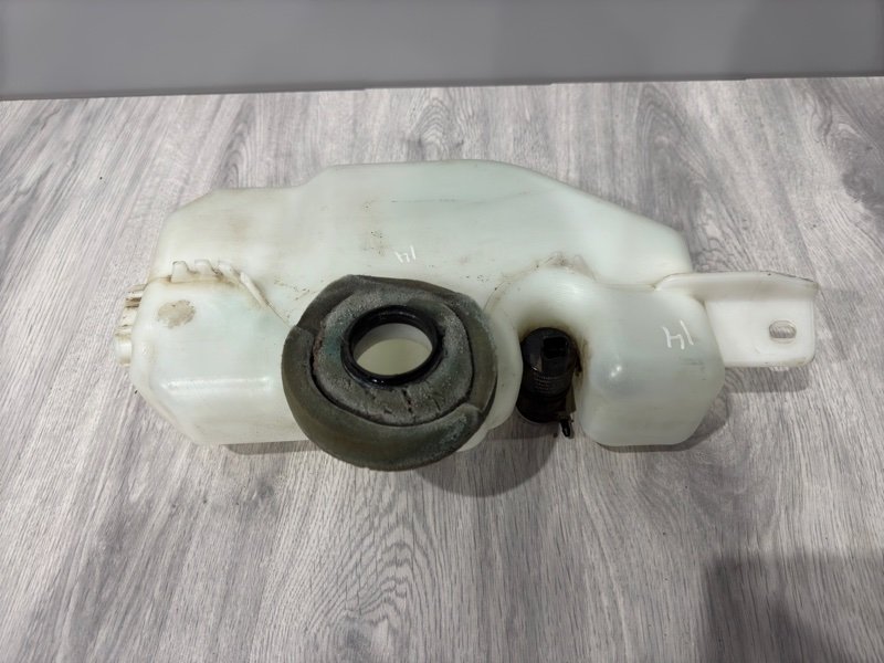 Бачок омывателя лобового стекла, 500 рублей, Москва