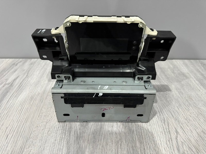 Дисплей информационный, 2000 рублей, Москва