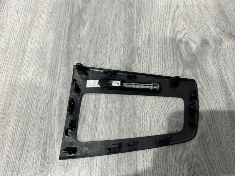 Накладка декоративная, 1000 рублей, Москва