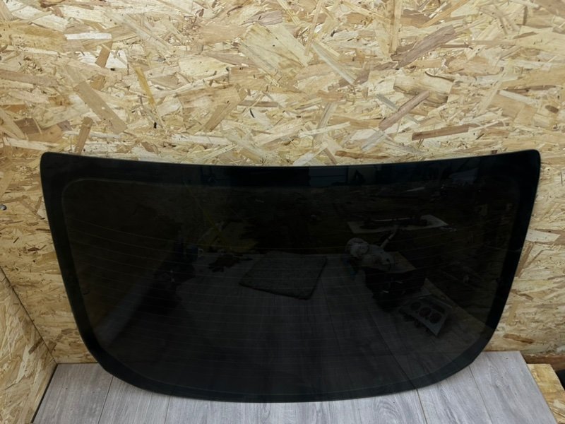 Стекло заднее, 2500 рублей, Москва