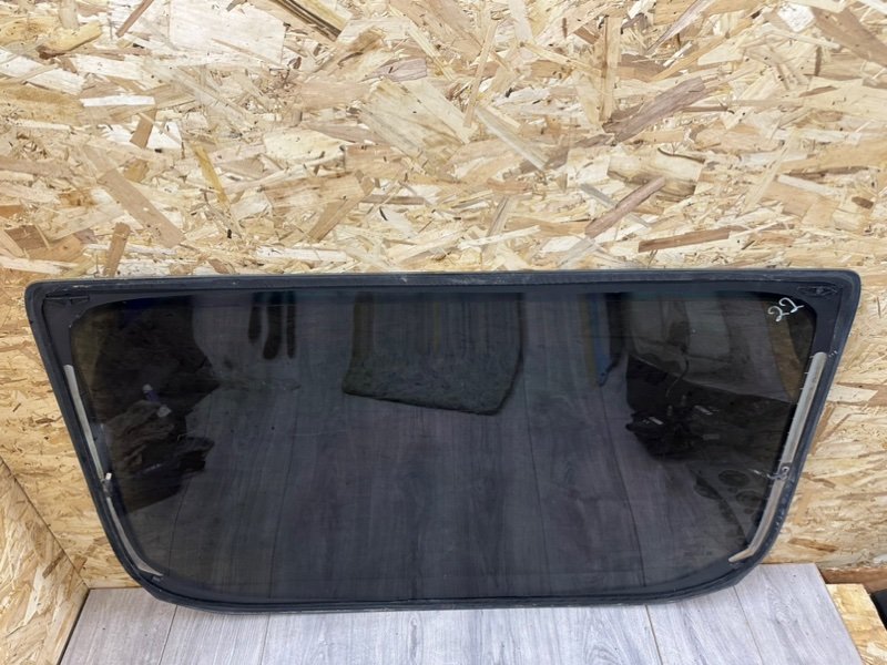 Стекло заднее, 2500 рублей, Москва