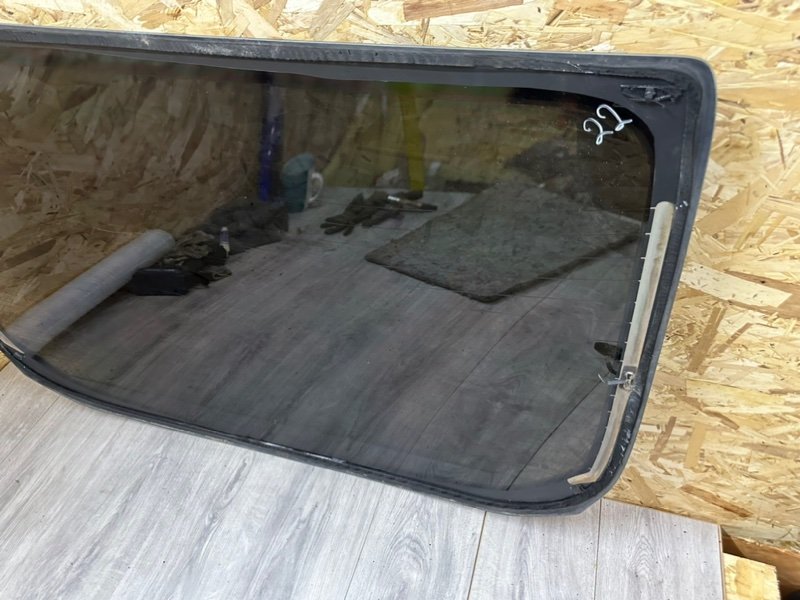 Стекло заднее, 2500 рублей, Москва