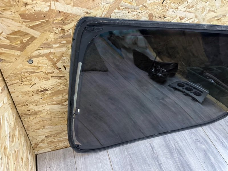 Стекло заднее, 2500 рублей, Москва