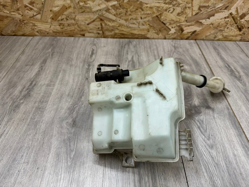 Бачок омывателя лобового стекла, 1800 рублей, Москва