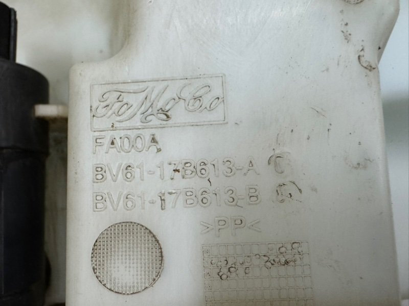 Бачок омывателя лобового стекла, 1800 рублей, Москва