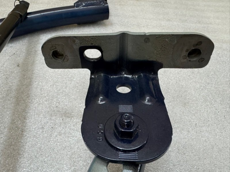 Петля крышки багажника, 1500 рублей, Москва