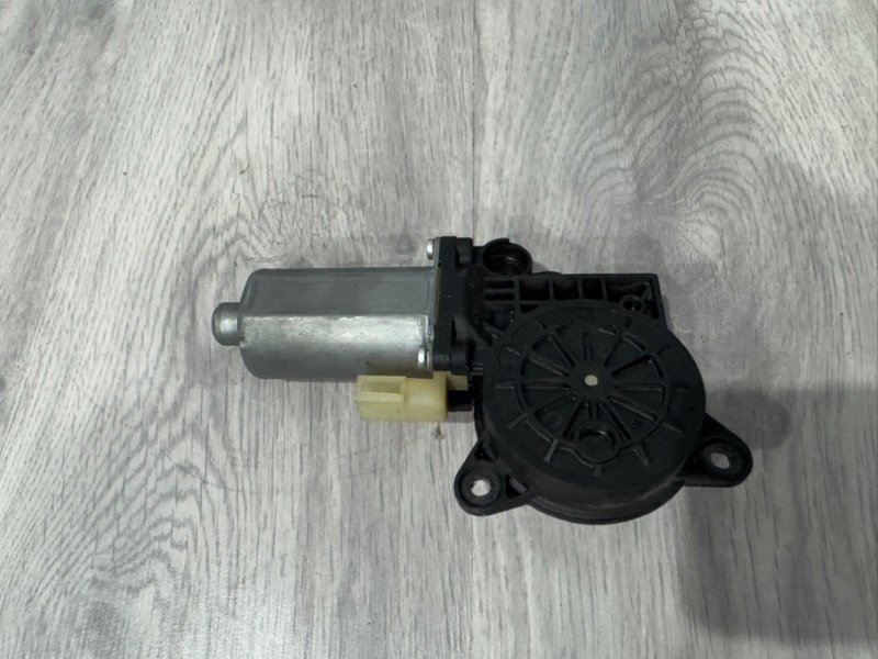 Моторчик стеклоподъемника, 1000 рублей, Москва