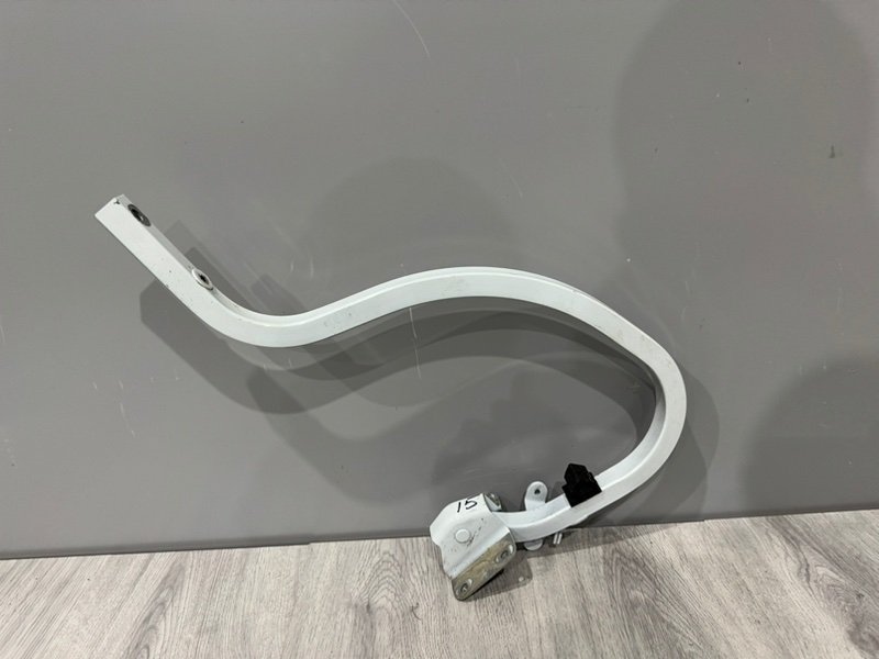 Петля крышки багажника, 2000 рублей, Москва