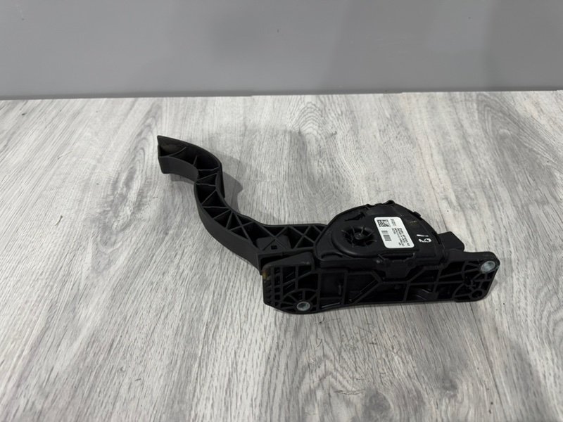 Педаль газа, 800 рублей, Москва