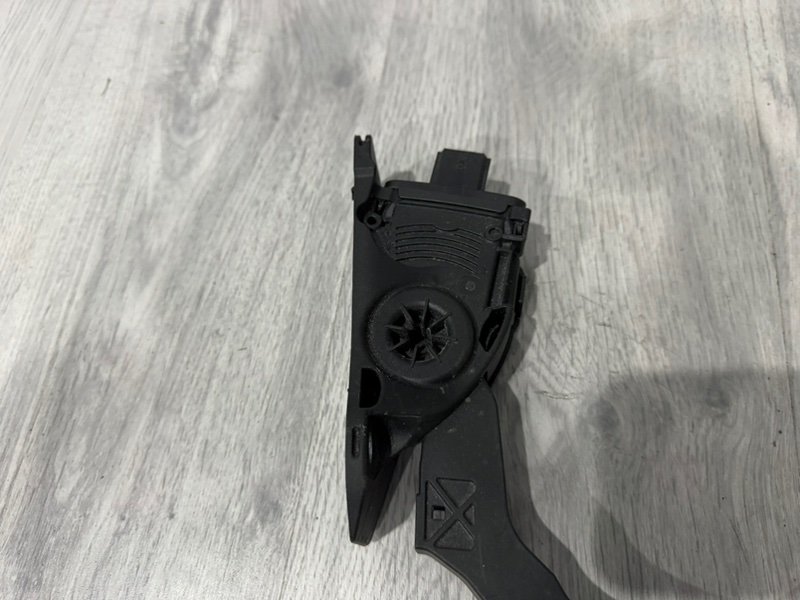 Педаль газа, 800 рублей, Москва