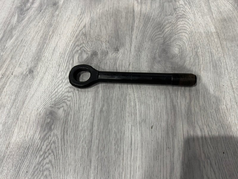 Крюк буксировочный, 1000 рублей, Москва