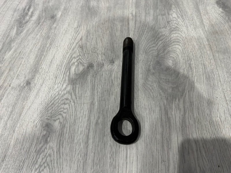 Крюк буксировочный, 1000 рублей, Москва