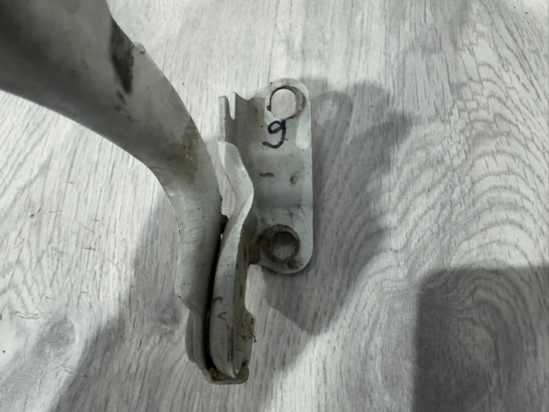 Петля капота, 500 рублей, Москва