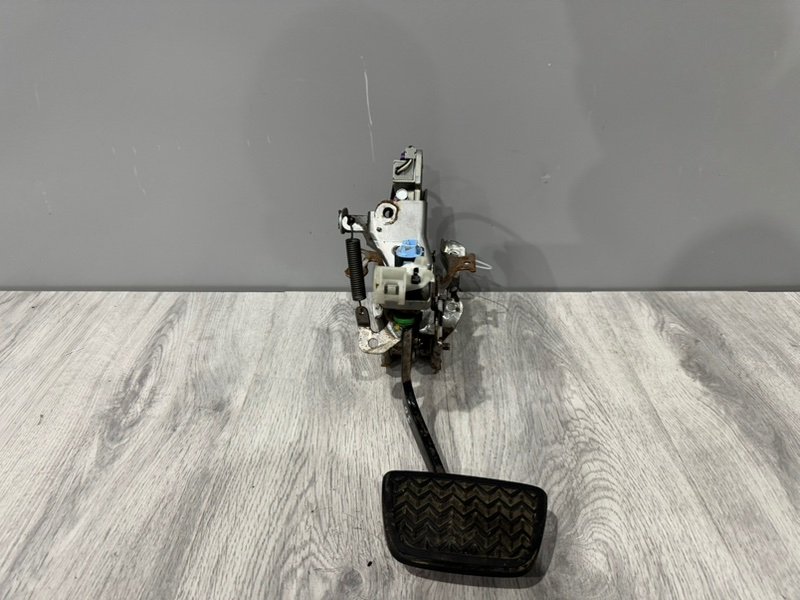 Педаль тормоза, 1500 рублей, Москва