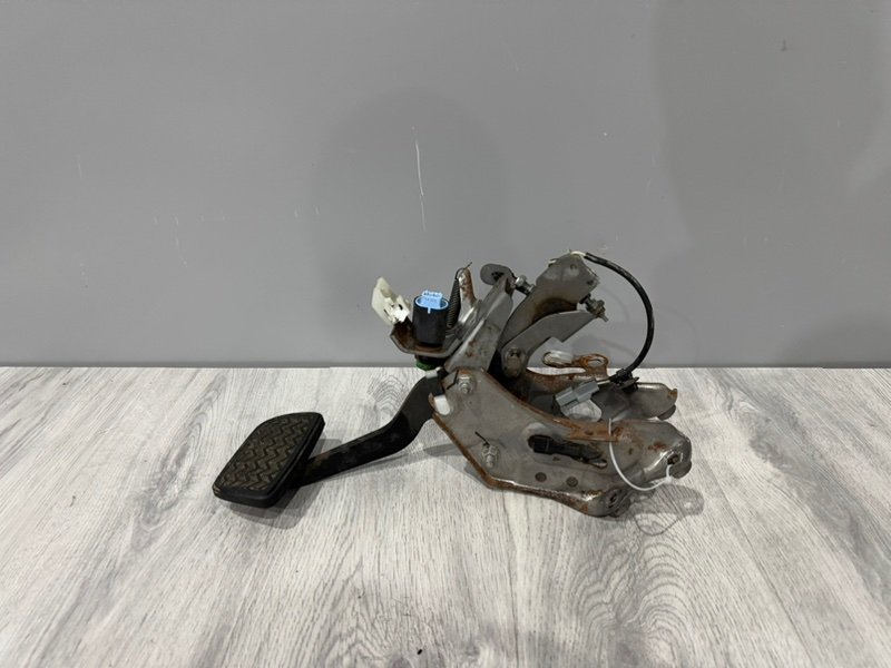 Педаль тормоза, 1500 рублей, Москва