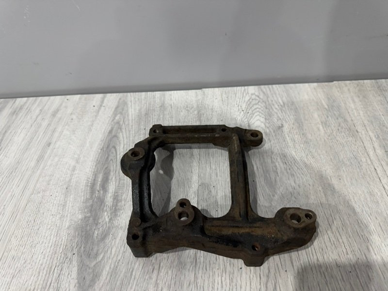 Кронштейн компрессора кондиционера, 1000 рублей, Москва