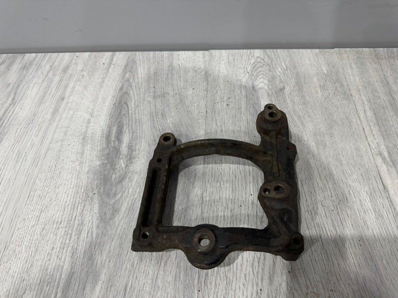 Кронштейн компрессора кондиционера, 1000 рублей, Москва