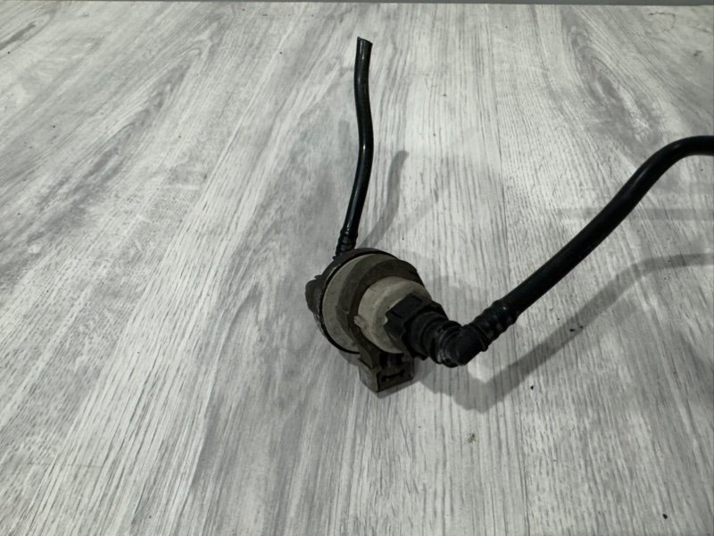 Клапан вентиляции топливного бака, 1000 рублей, Москва