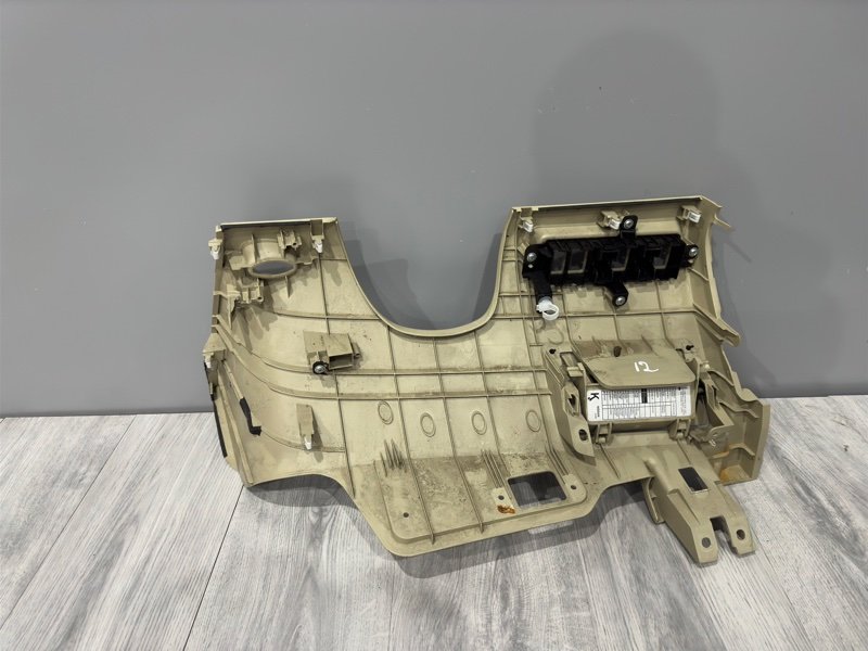 Накладка декоративная, 2000 рублей, Москва