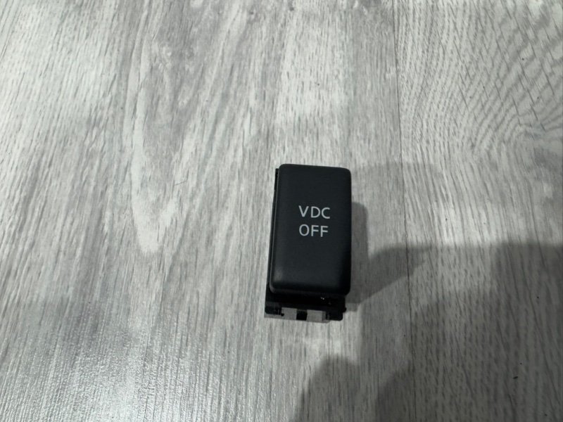 Кнопка, 500 рублей, Москва