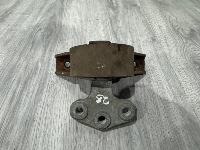 Опора двигателя, Москва