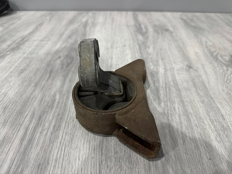 Опора двигателя, Москва