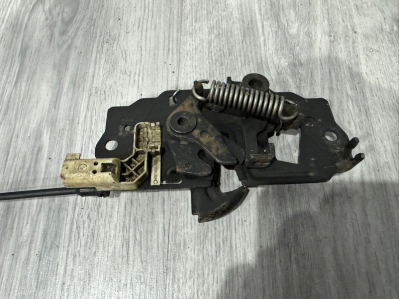 Замок капота, 800 рублей, Москва