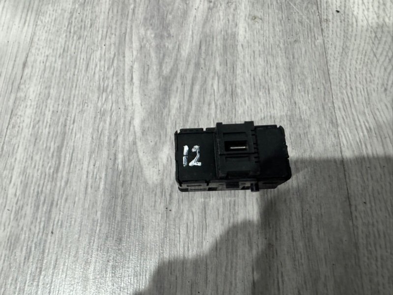 Блок кнопок, 1000 рублей, Москва