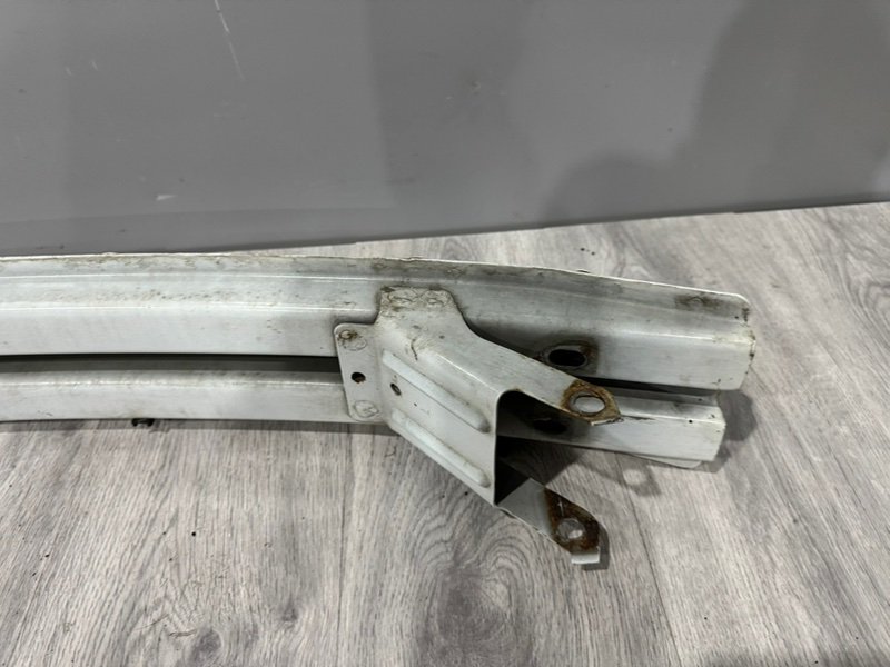 Усилитель переднего бампера, 2000 рублей, Москва