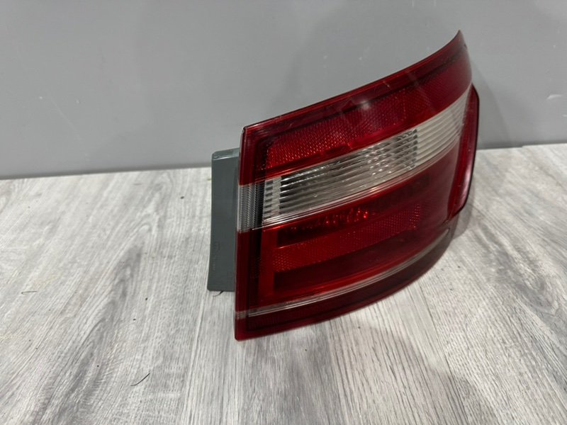 Фонарь задний правый, 2000 рублей, Москва