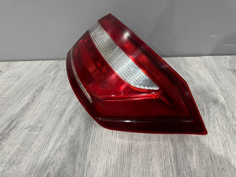 Фонарь задний правый, 2000 рублей, Москва