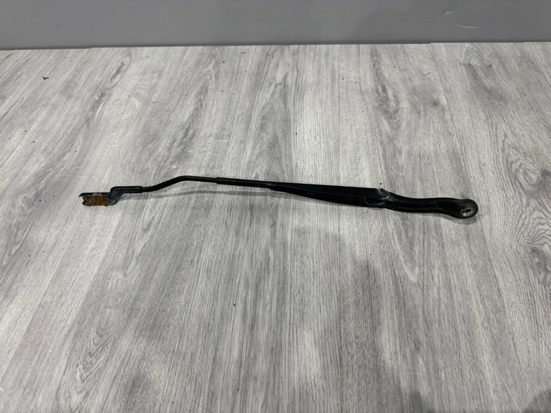 Поводок стеклоочистителя передний, 1000 рублей, Москва