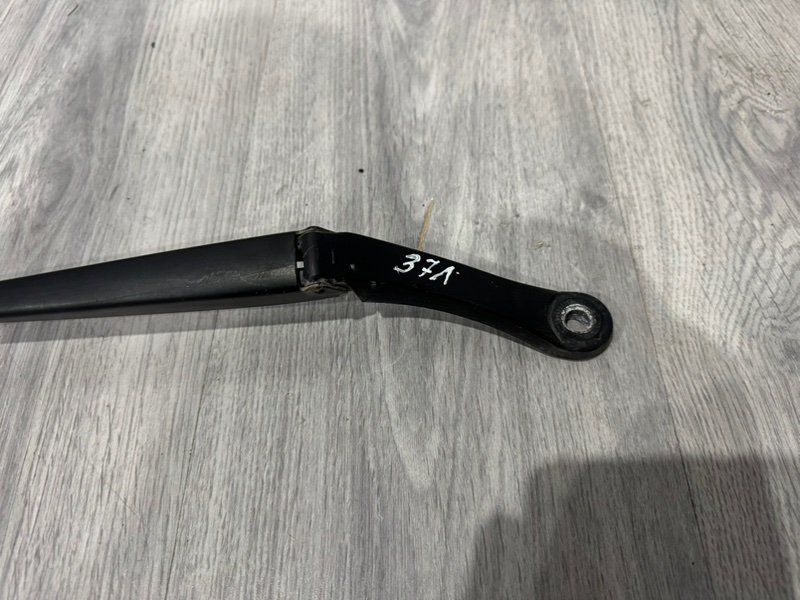 Поводок стеклоочистителя передний, 1000 рублей, Москва