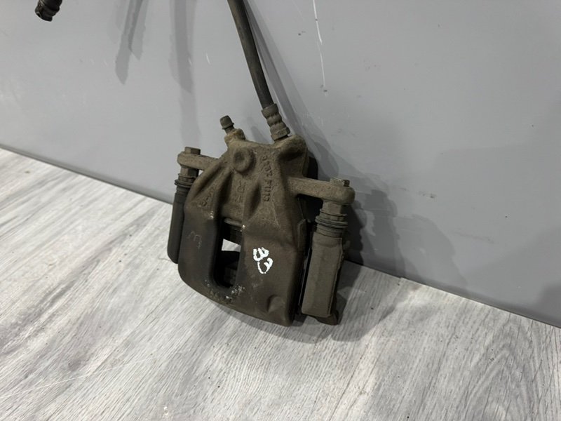 Суппорт тормозной передний правый, 1500 рублей, Москва